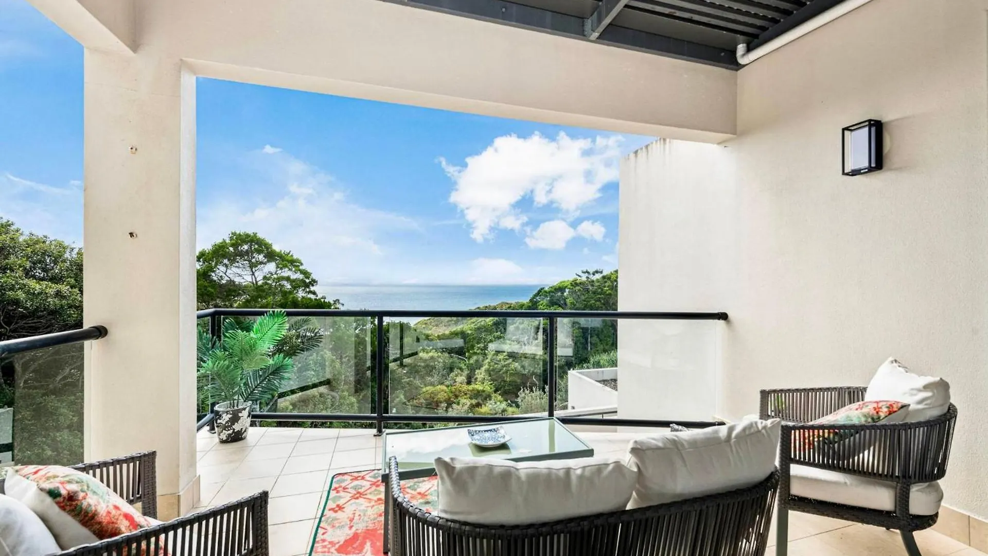 Villa Essencia - Luxurious 4Br, Gated, Private, Pool Yaroomba