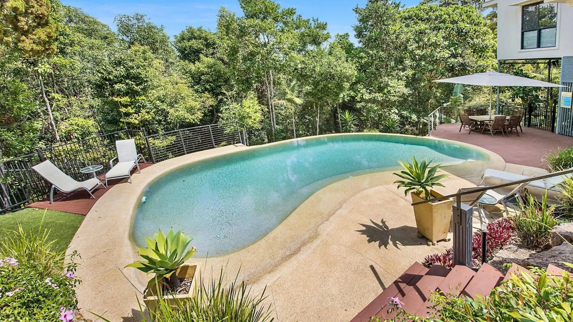 Villa Essencia - Luxurious 4Br, Gated, Private, Pool Yaroomba